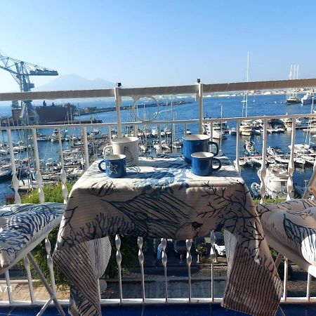 カステッランマーレ・ディ・スタービア Coralinetiny Bed & Breakfast エクステリア 写真